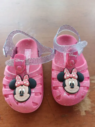 Sandália Grendene Disney n° 19