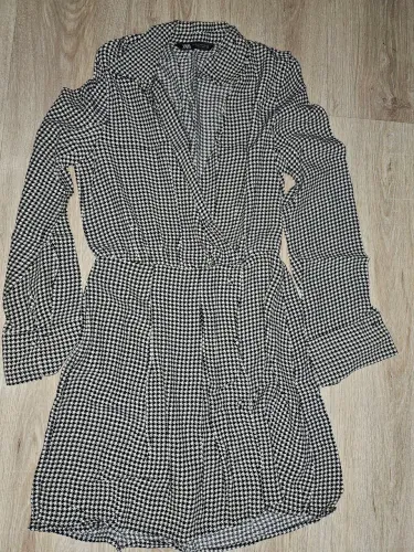 Vestido curto Zara