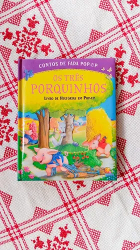 Livro Infantil Pop-up: Três Porquinhos