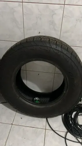 Pneu Dunlop 265 65 17 GRANDTREK