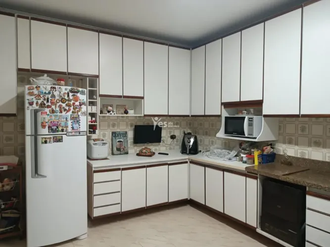 Sobrado à venda no Centro de São Bernardo do Campo - 220m² - Com Churrasqueira e Quintal R