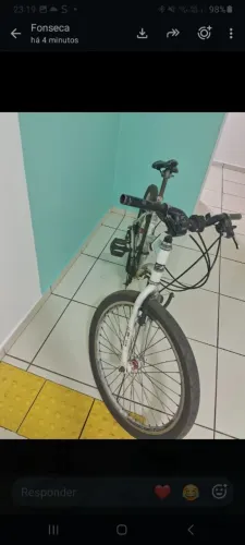 Vende se uma bicicleta contato: *