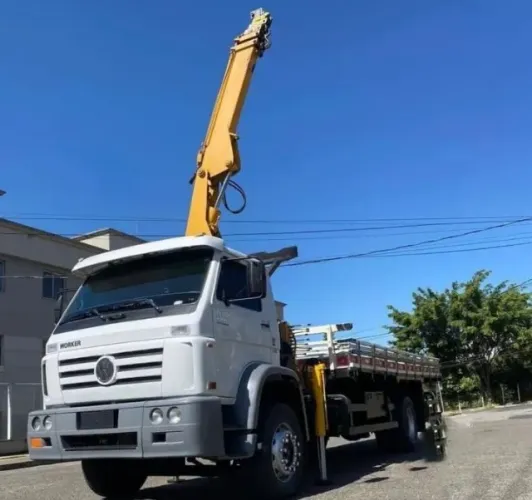 Vw 13.180 2010 4x2 com munck