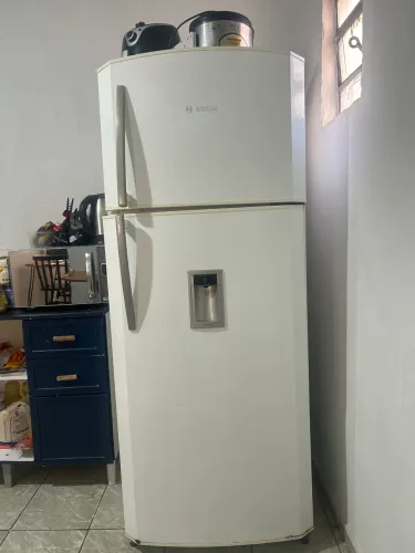 Geladeira Bosh - 416 litros (KDV 44)