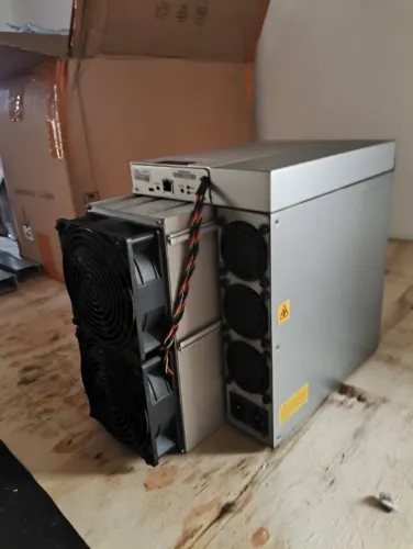 Antminer S19kpro 110TH - Semi nova ( 3-4meses de uso)