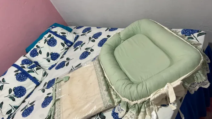 Ninho e trocador verde