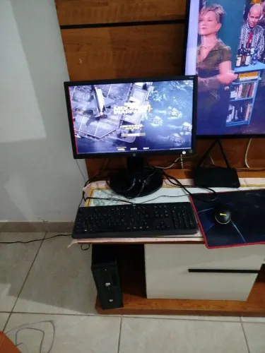 Computador hp pro desk core i3 8gb de ram SSD 240gb