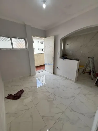 Apartamento 2 dorms lado Praia na Guilhermina - Financia!