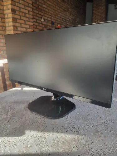 ?Monitor UltraWide LG 25" 25UM58-P - Para Conserto / Retirada de Peças