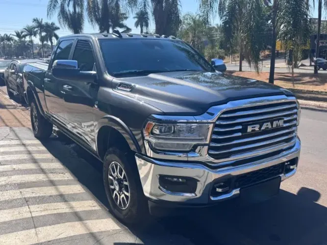 Ram 3500 Limited Longhorn 6.7 TB CD Diesel 2022