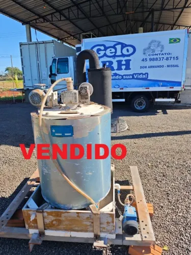 Maquina de gelo escama 3ton/dia 