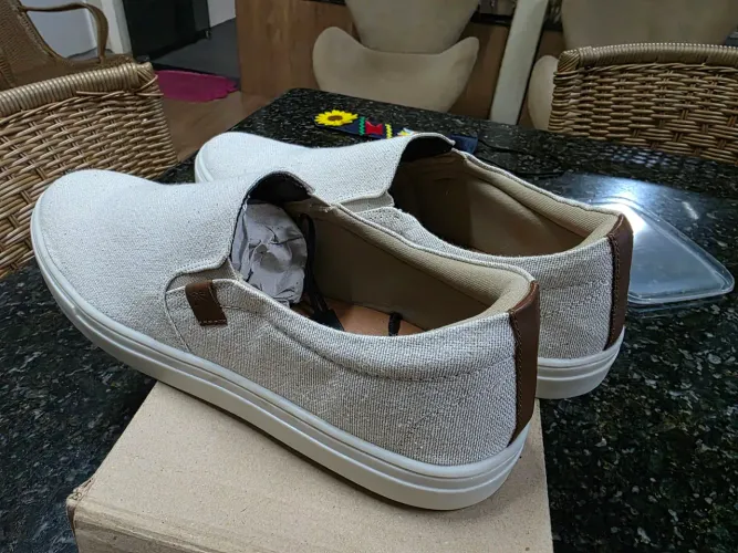 Tênis Slip-On NOVO 43