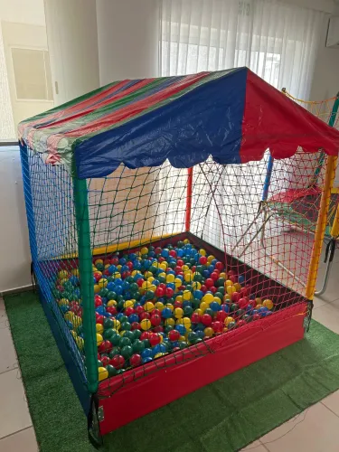 Cama Elástica + Piscina de Bolinhas
