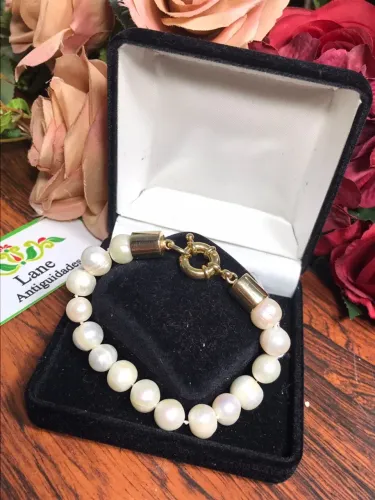 Pulseira de Pérolas Fecho Dourado