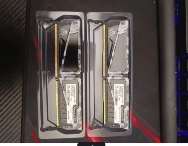 Memória Ram Pichau Grupo 2x8 3200