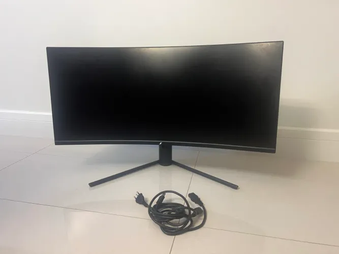Monitor super wide para jogos - faça proposta!
