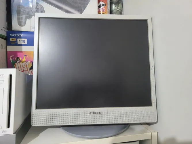 Monitor Sony SDM-X73
