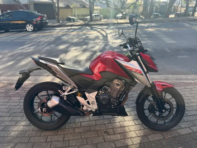 CB 300F Twister - Cacule Motos