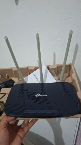 Roteador completo na caixa