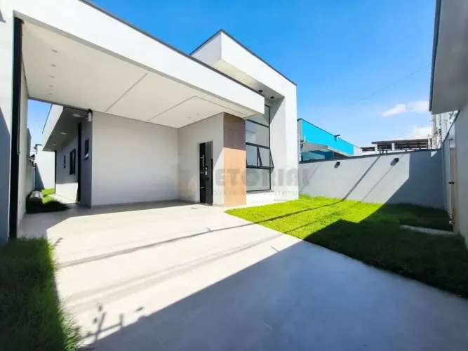 Casa com 3 quartos, 140 m², à venda por R$ 699.000 - Golfinho - Caraguatatuba/SP