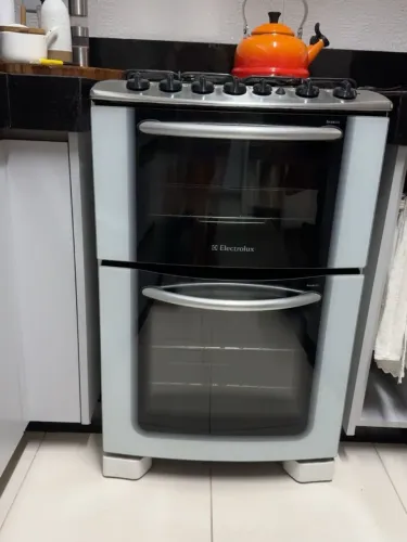 Fogão Electrolux 5 bocas com duplo forno - muito conservado