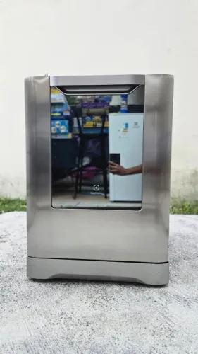 Lava-louça Electrolux 14 serviços
