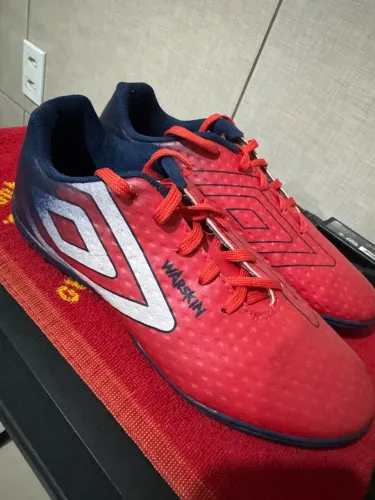 Chuteira umbro