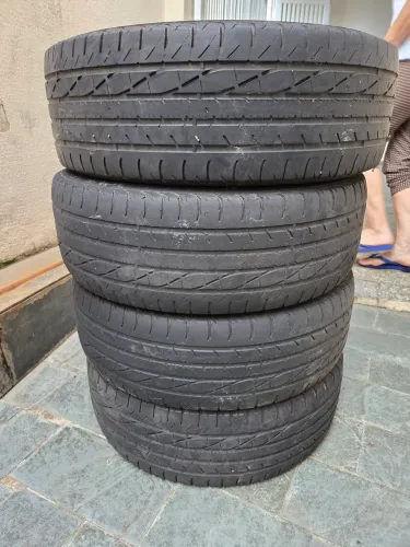Pneus Goodyear eagle sport 185/60 R15