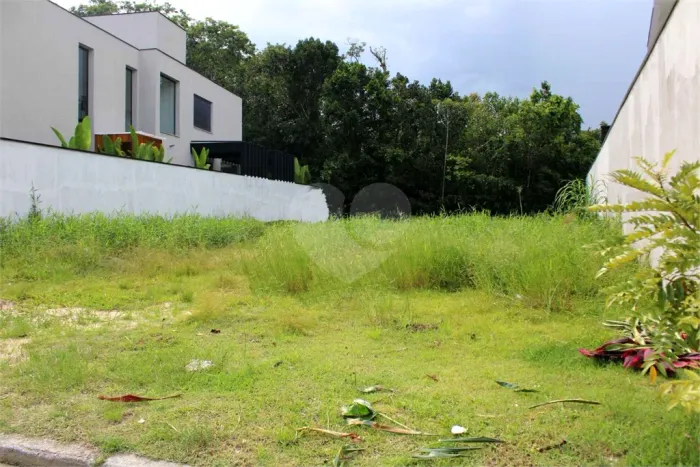 Terreno à venda em Riviera - SP