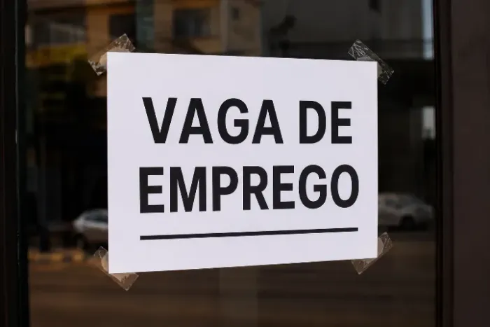 "VAGA CLT INICIO IMEDIATO, CARTEIRA ASSINADA!!"