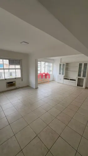 Apartamento 3 Quartos em Copacabana - Posto 4 | Andar Alto