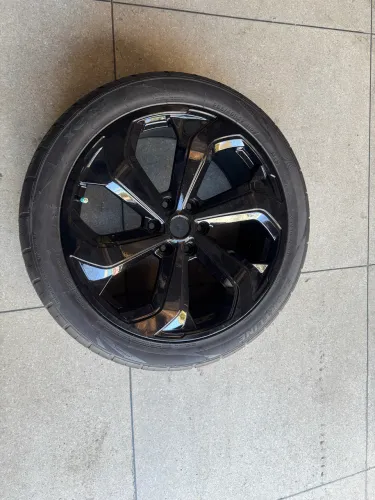 Vendo jogo de rodas esportivas da Hillux aro 22