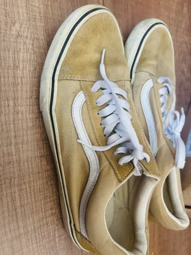 Vendo 2 pares de tênis vans