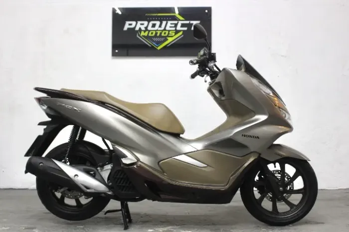 HONDA PCX DLX 2022