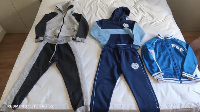 Conjunto de moletom/agasalhos infantil