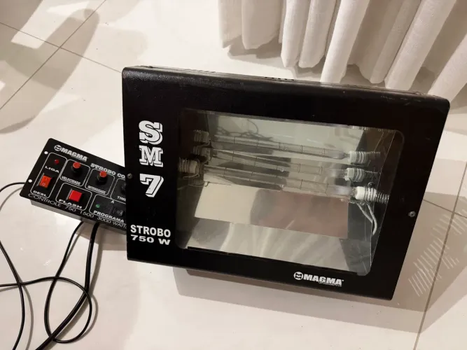 Strobo profissional 750w (leia a descrição)