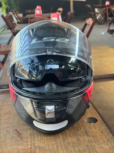 Vendo capacete ls2 vector evo