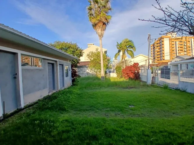 Terreno de 825m² no Balneário do Estreito