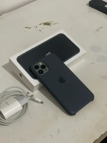 iPhone 11 Pro 256gb e IPhone 12 Pro 128gb