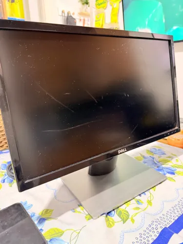 Monitor Dell 21.5 pol - OPORTUNIDADE, somente dinheiro