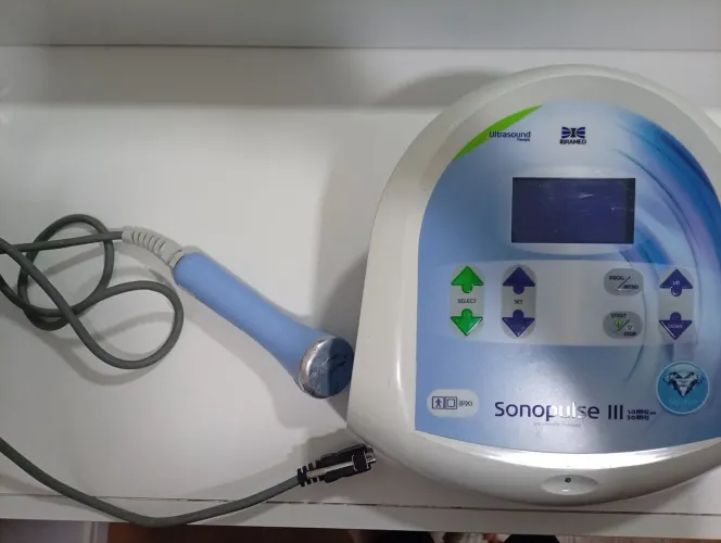 Aparelho de ultrassom Ibramed