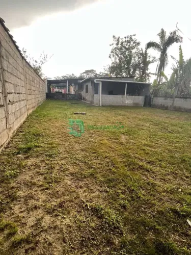 CHÁCARA EM MONGAGUÁ