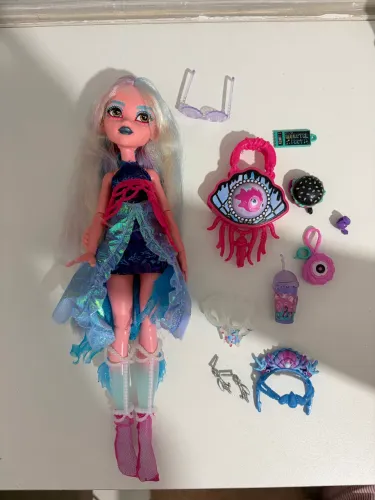 Monster High Lagoona Monster fest incompleta