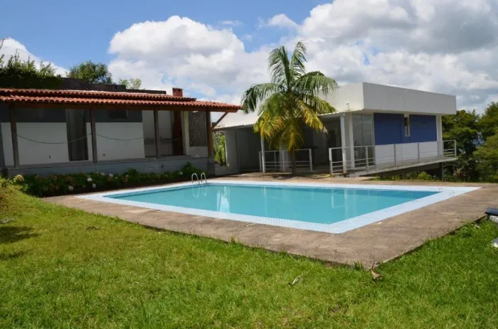 Casa com 4/4, sendo 2 suítes à venda, 350 m² por R$ 1.200.000 - Parque Jardim da Serra - J