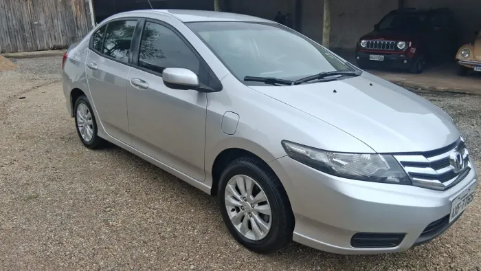 Honda City Sedan LX 1.5 Flex 16V 4P Mec. 2013