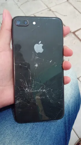 iPhone 8 Plus Preto