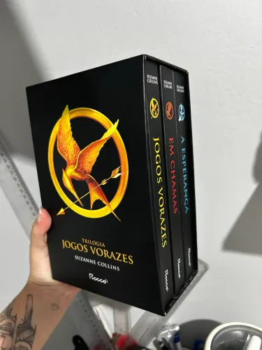 Box trilogia jogos vorazes (usado)