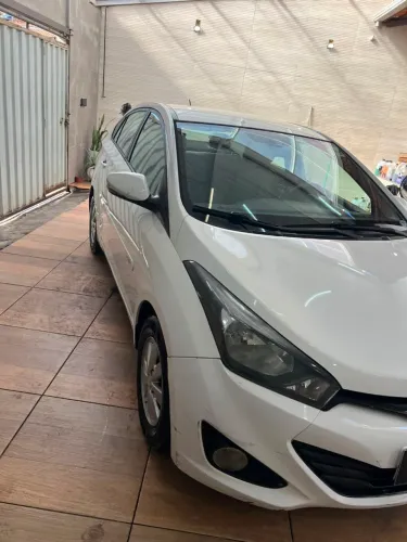 Hyundai HB20S C.plus/c.style1.0 Flex 12V Mec. 4P 2015