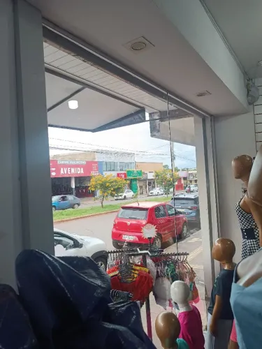 Vitrine no blindex 2.60 de altura 2.60 de comprimento são 2 vidros