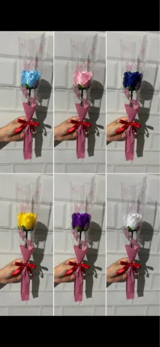 Rosa eterna de cetim para presente